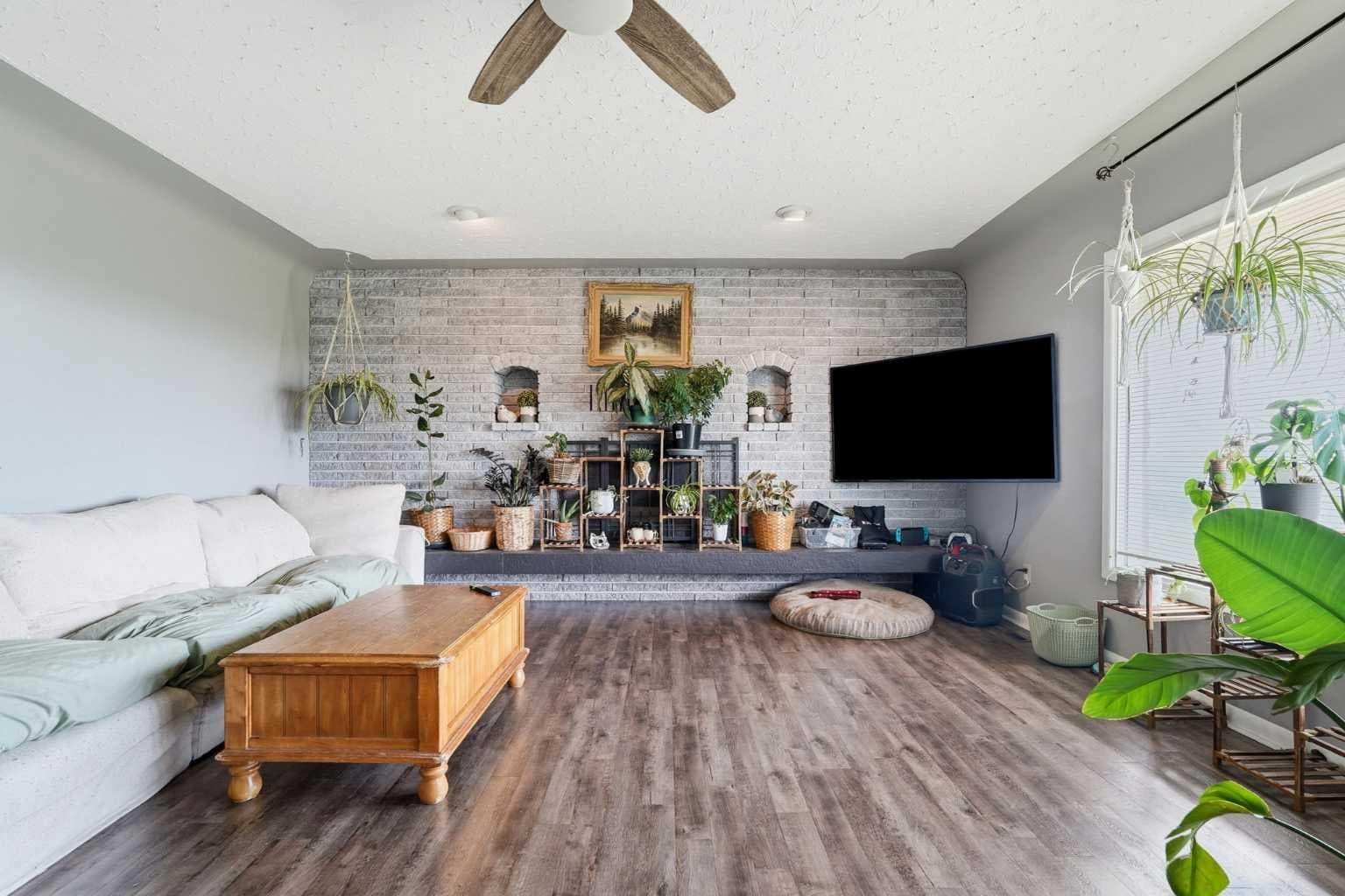 274006 Township Road 262  