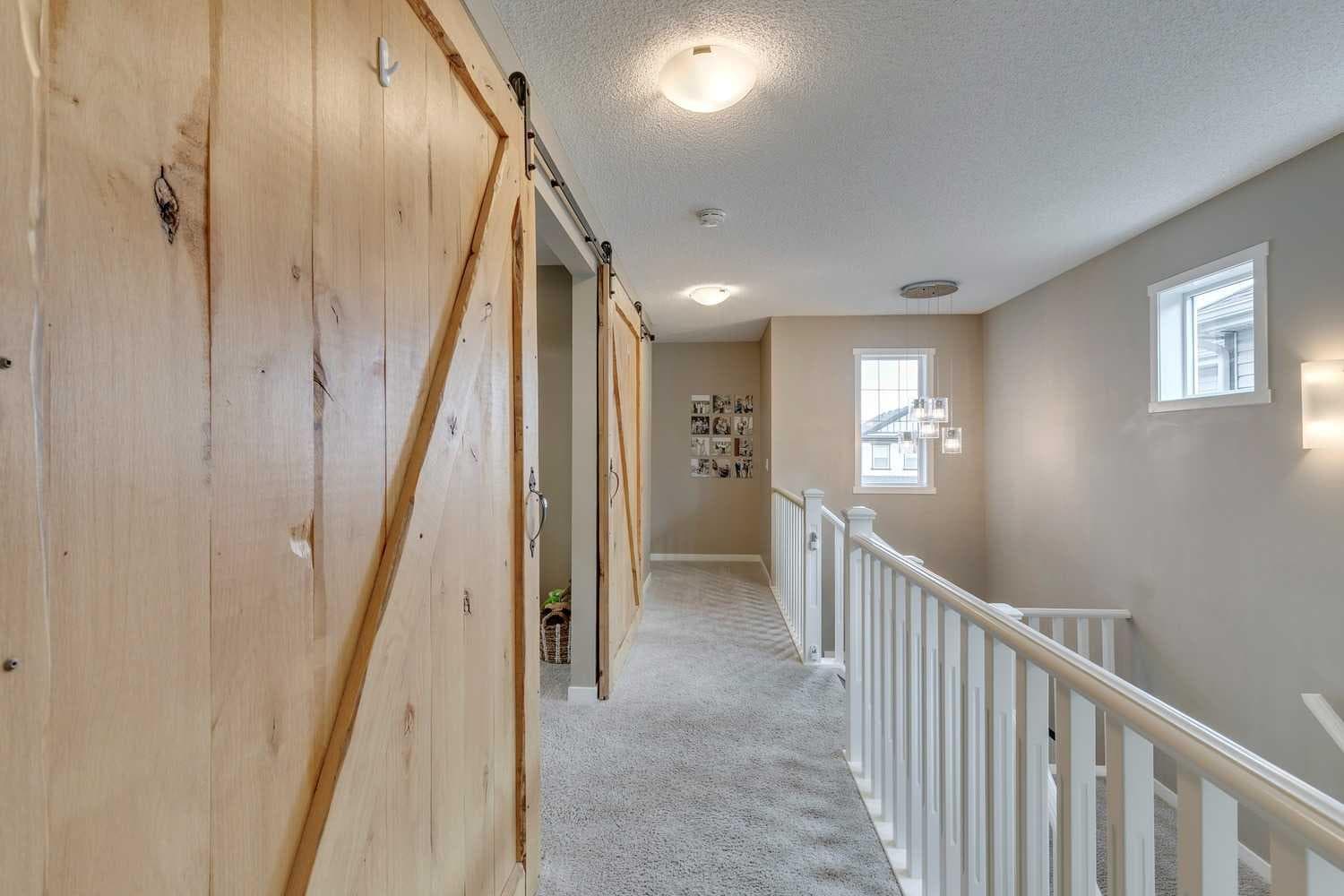 29 Copperpond Parade SE