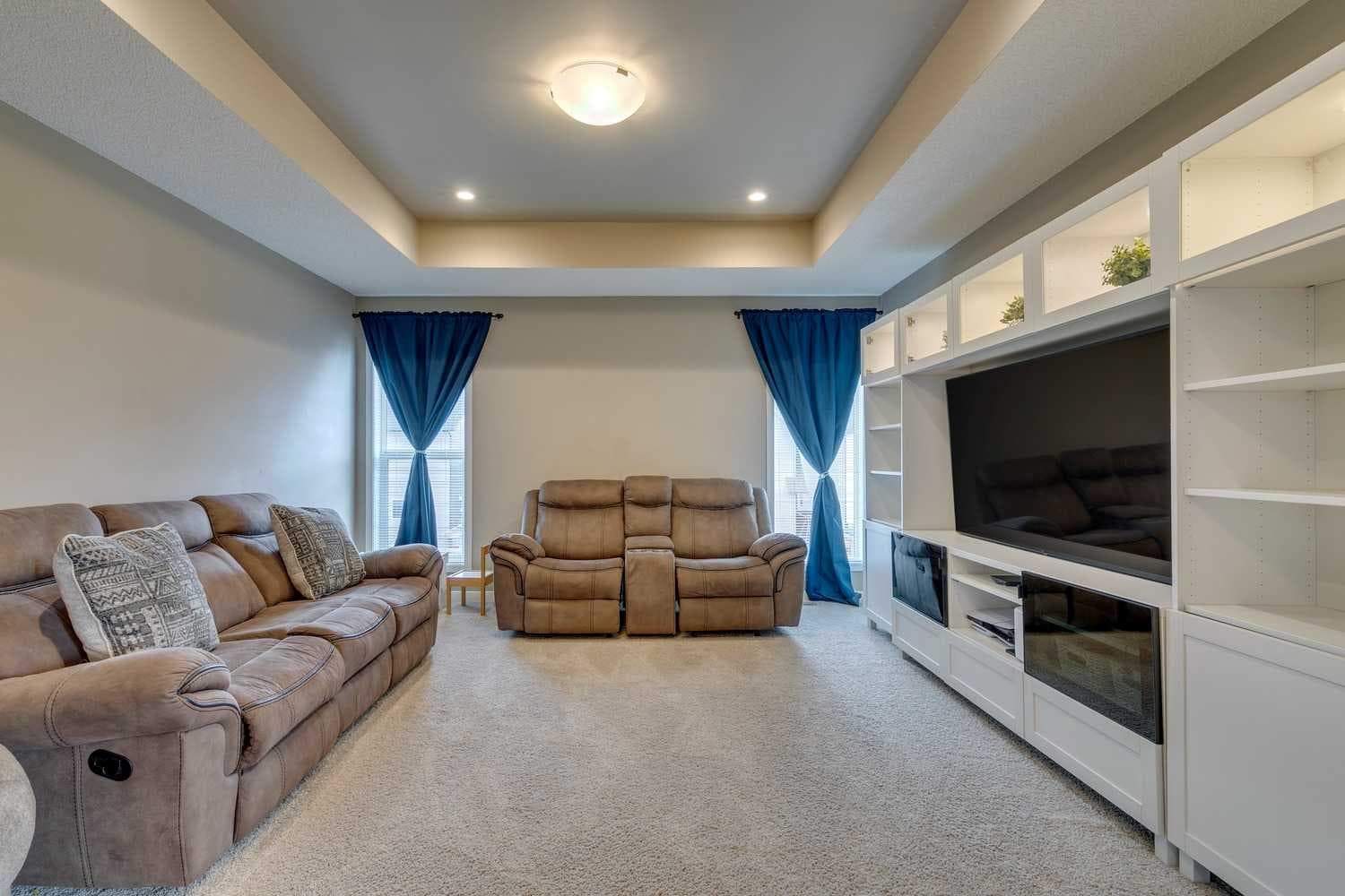29 Copperpond Parade SE