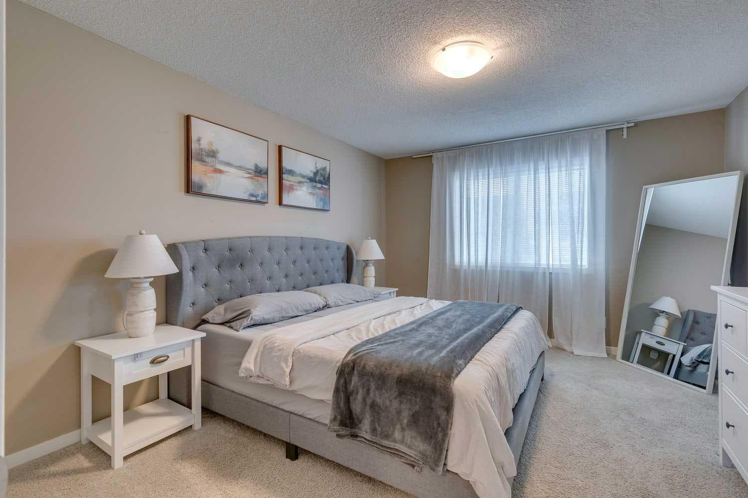 29 Copperpond Parade SE