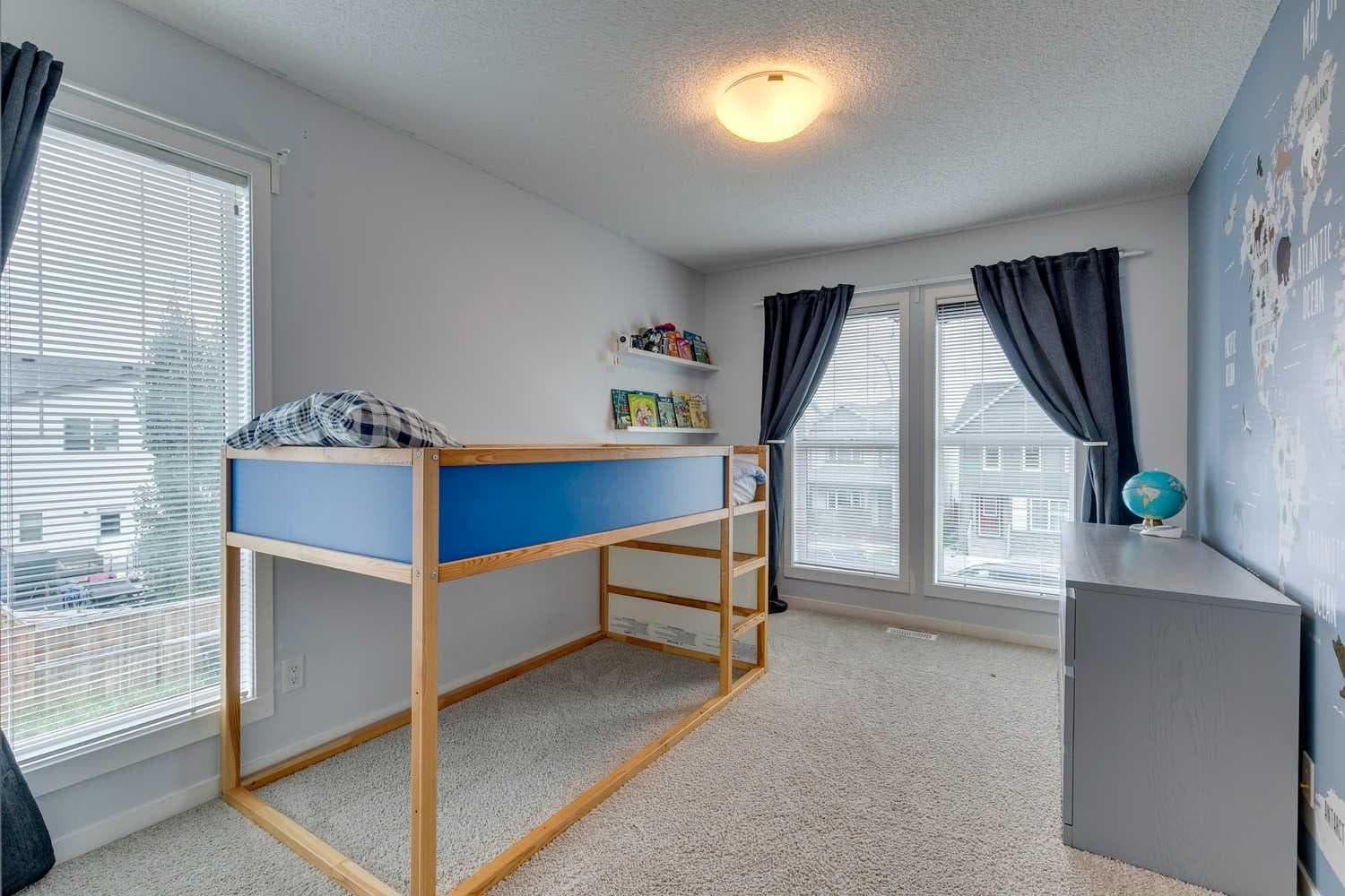 29 Copperpond Parade SE