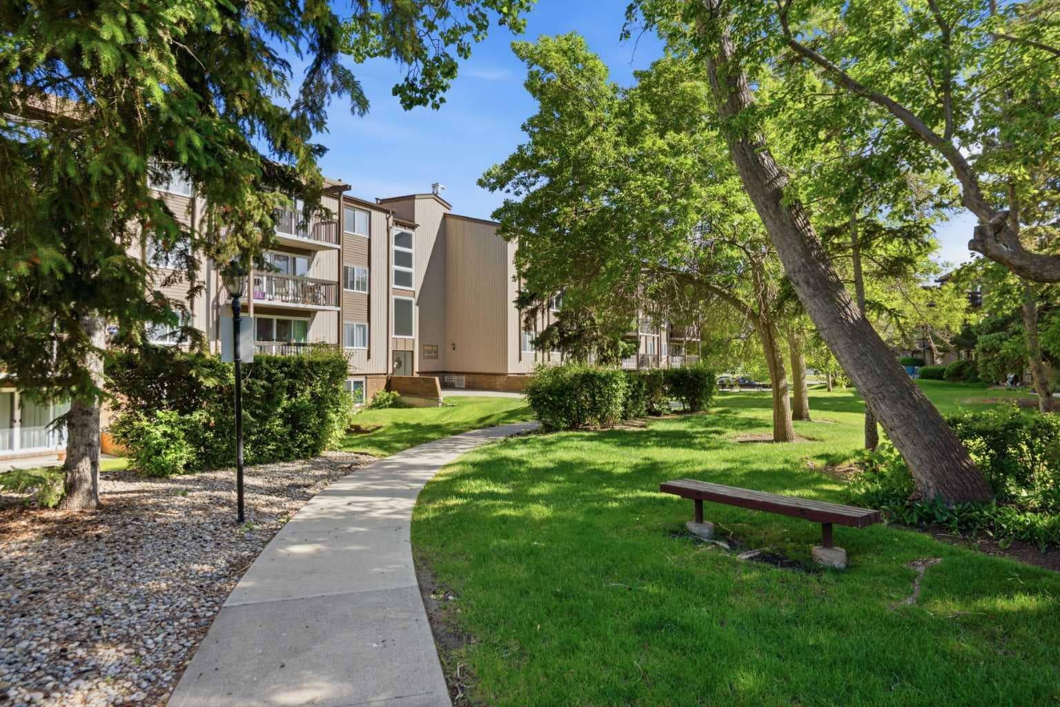 183, 8948 Elbow Drive 