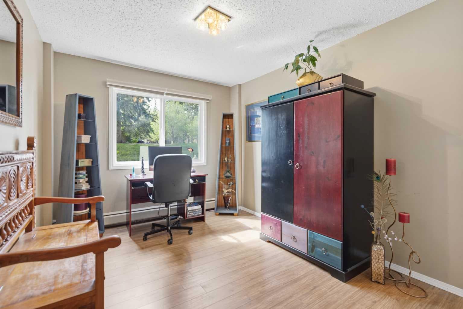 183, 8948 Elbow Drive 