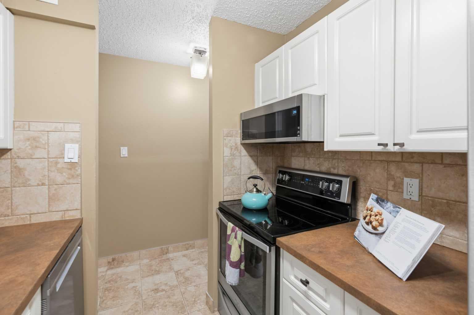 183, 8948 Elbow Drive 