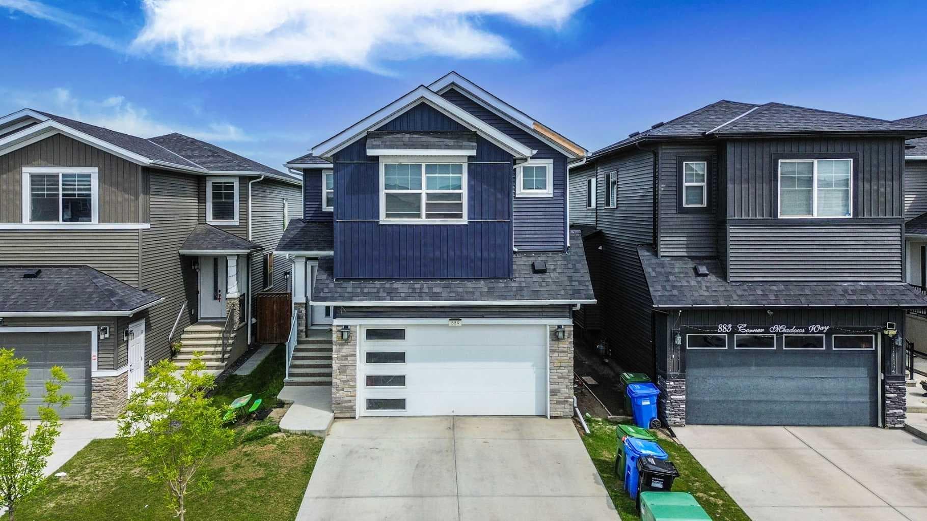 889 Corner Meadows Way NE