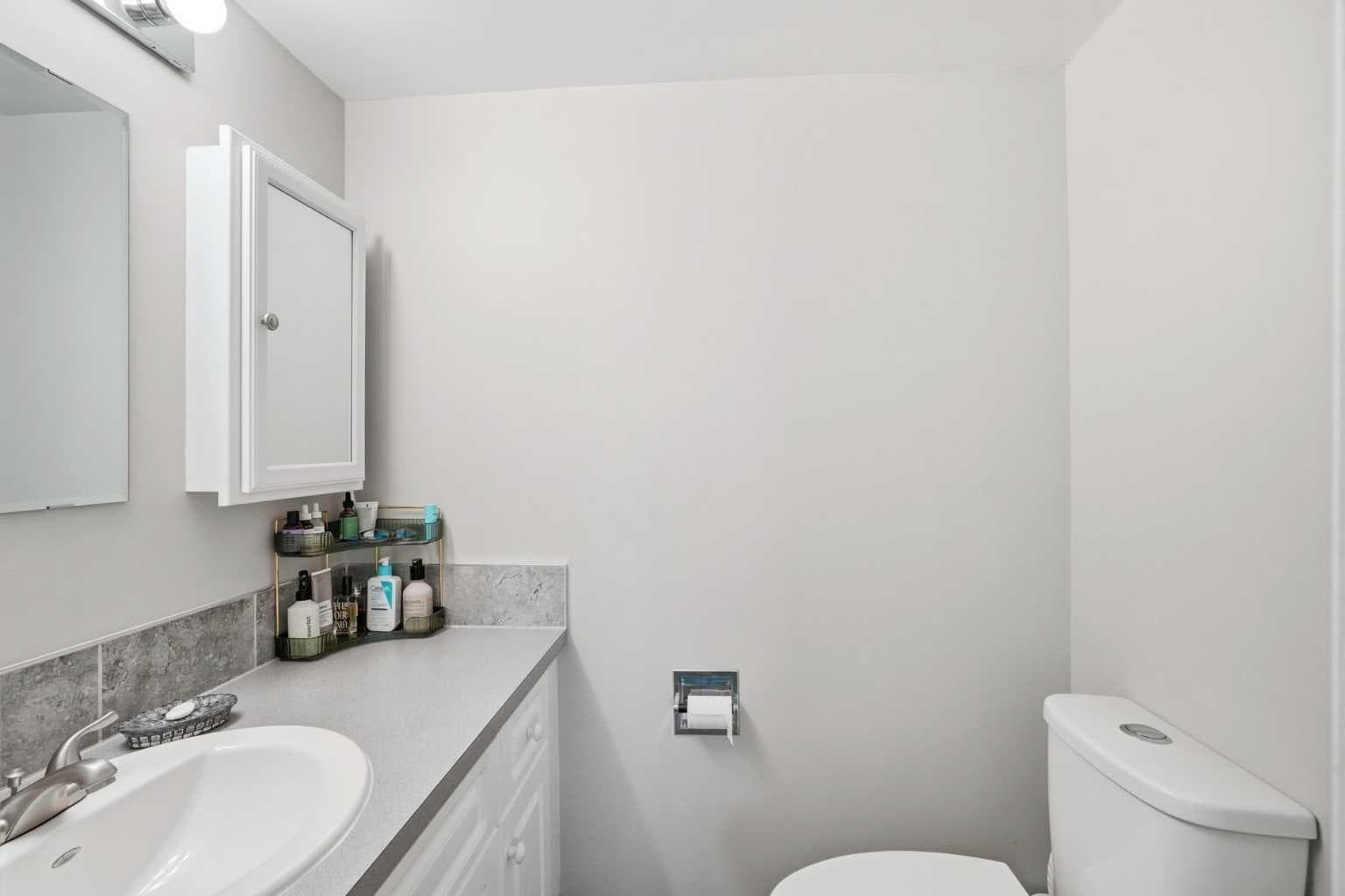 75D, 231 Heritage Drive SE