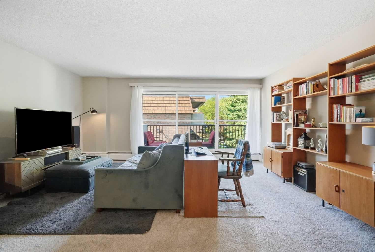 75D, 231 Heritage Drive SE