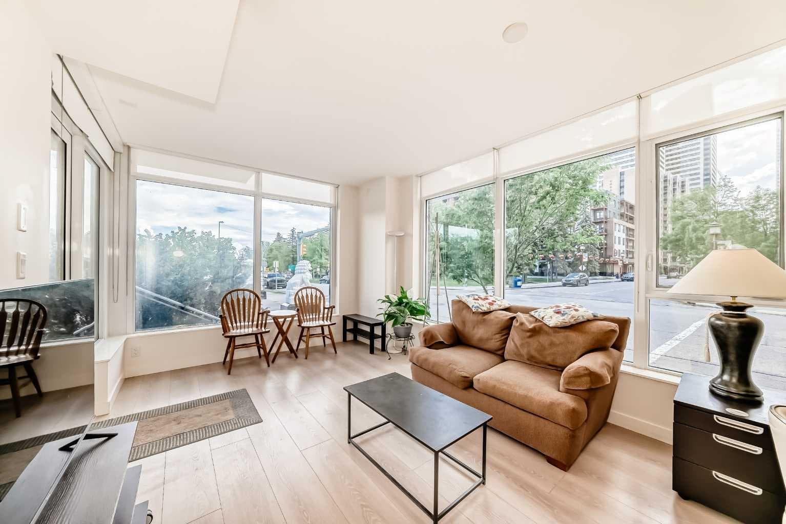 106, 118 Waterfront Court SW