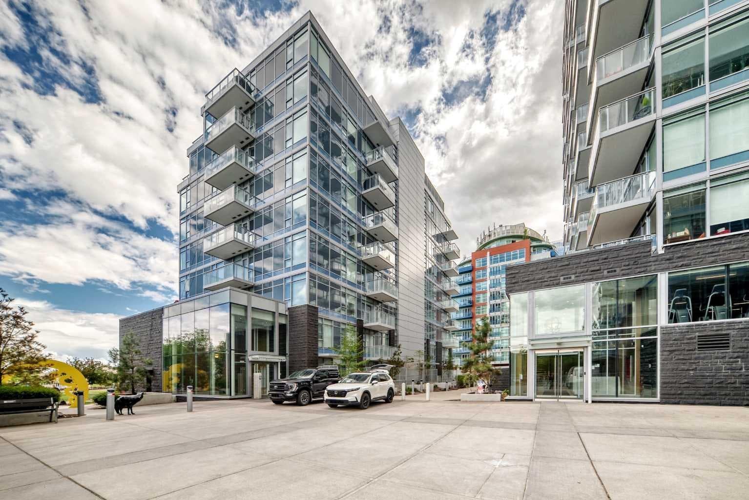 106, 118 Waterfront Court SW