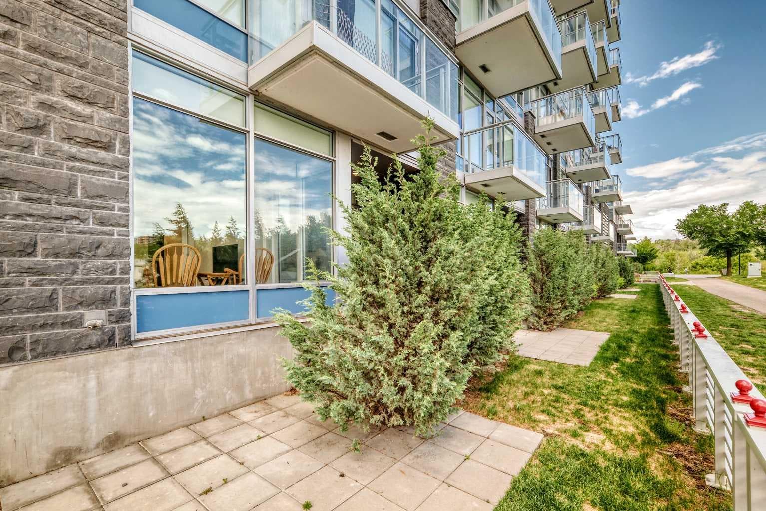 106, 118 Waterfront Court SW
