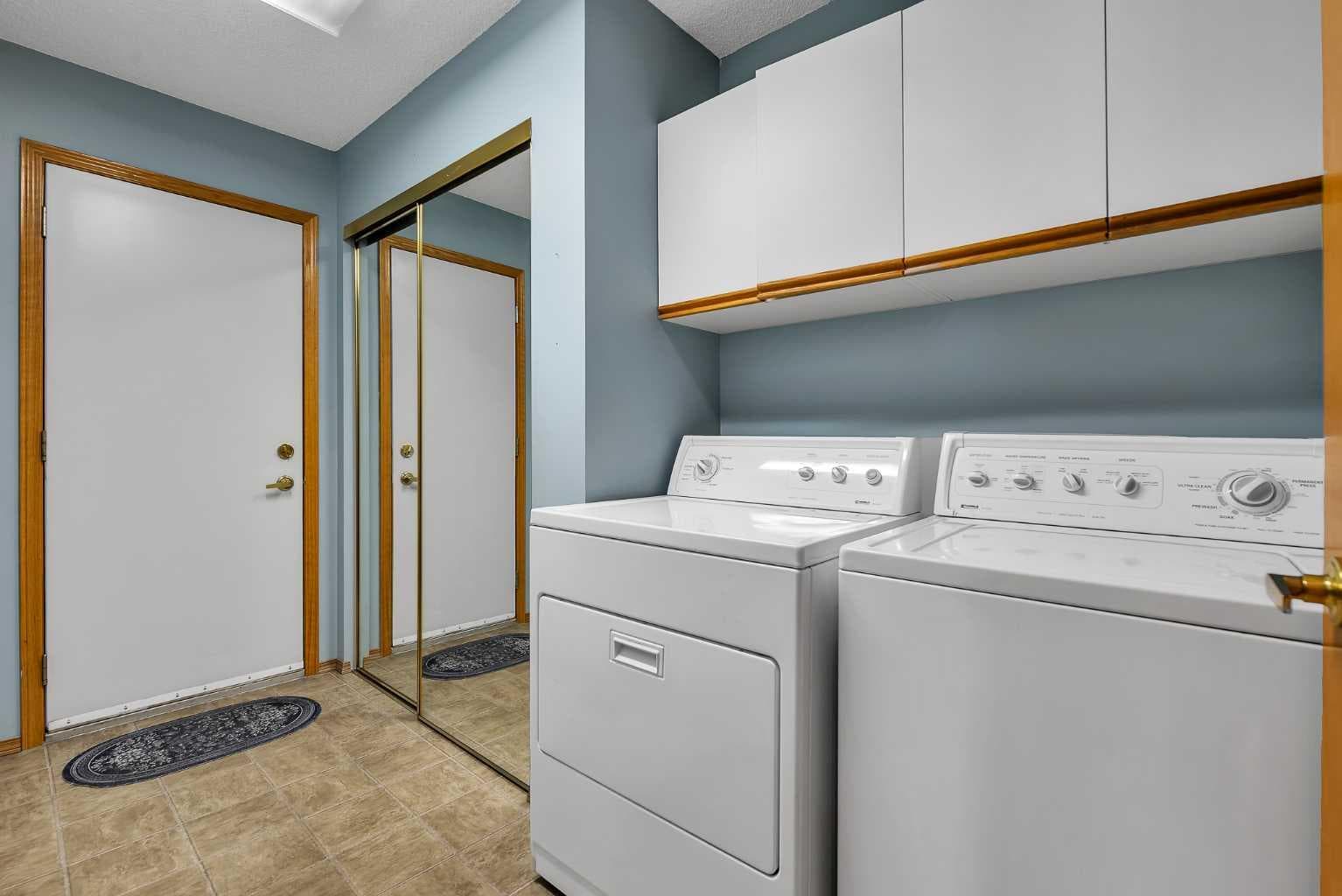 8 Edgepark Villas NW