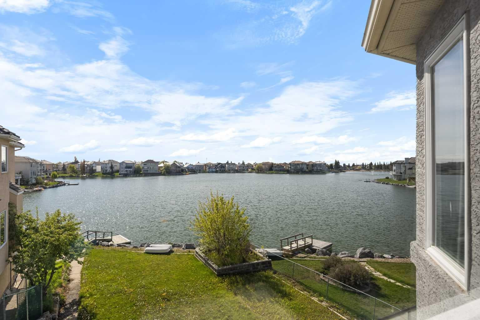 151 Coral Shores Landing NE