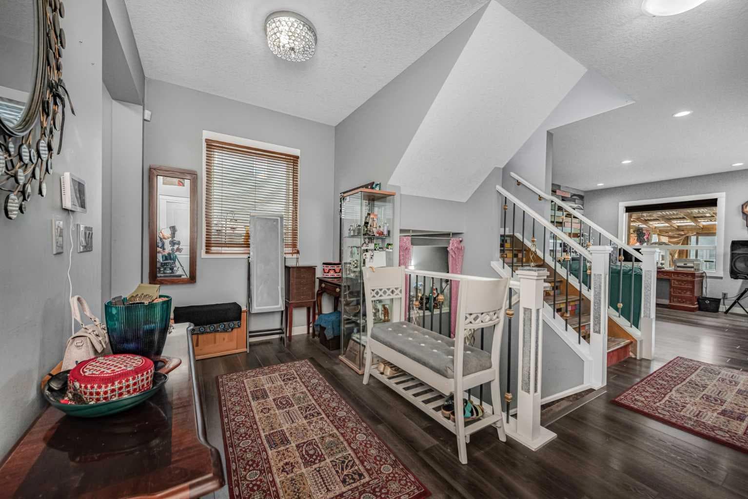 227 Redstone Heights NE