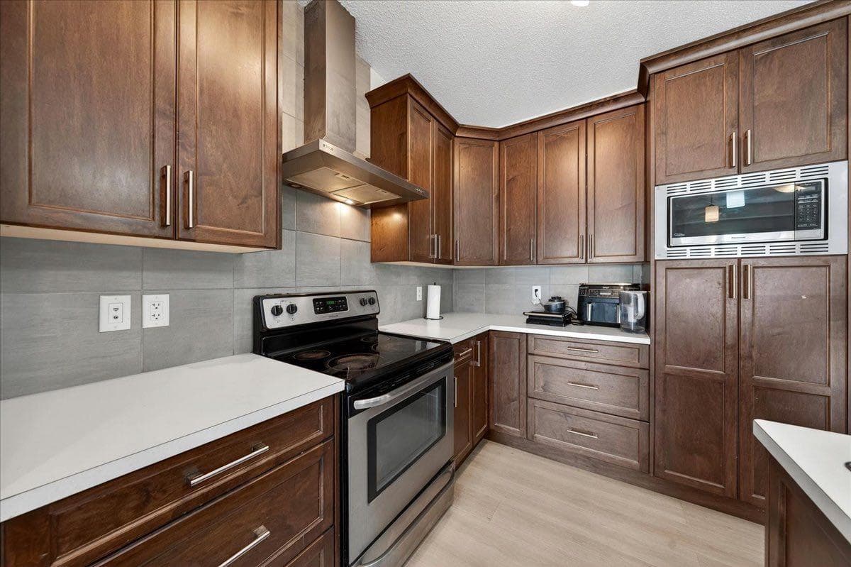 15 Savanna Parade 