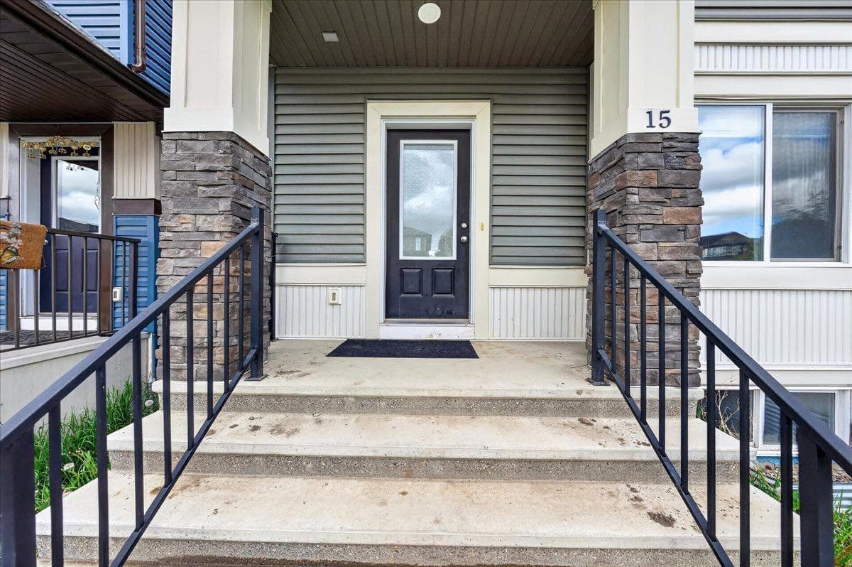 15 Savanna Parade 