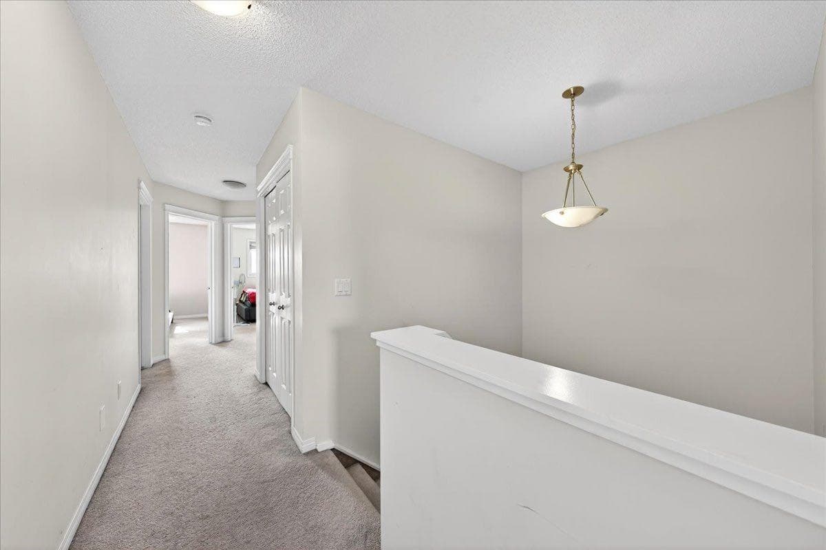 15 Savanna Parade 