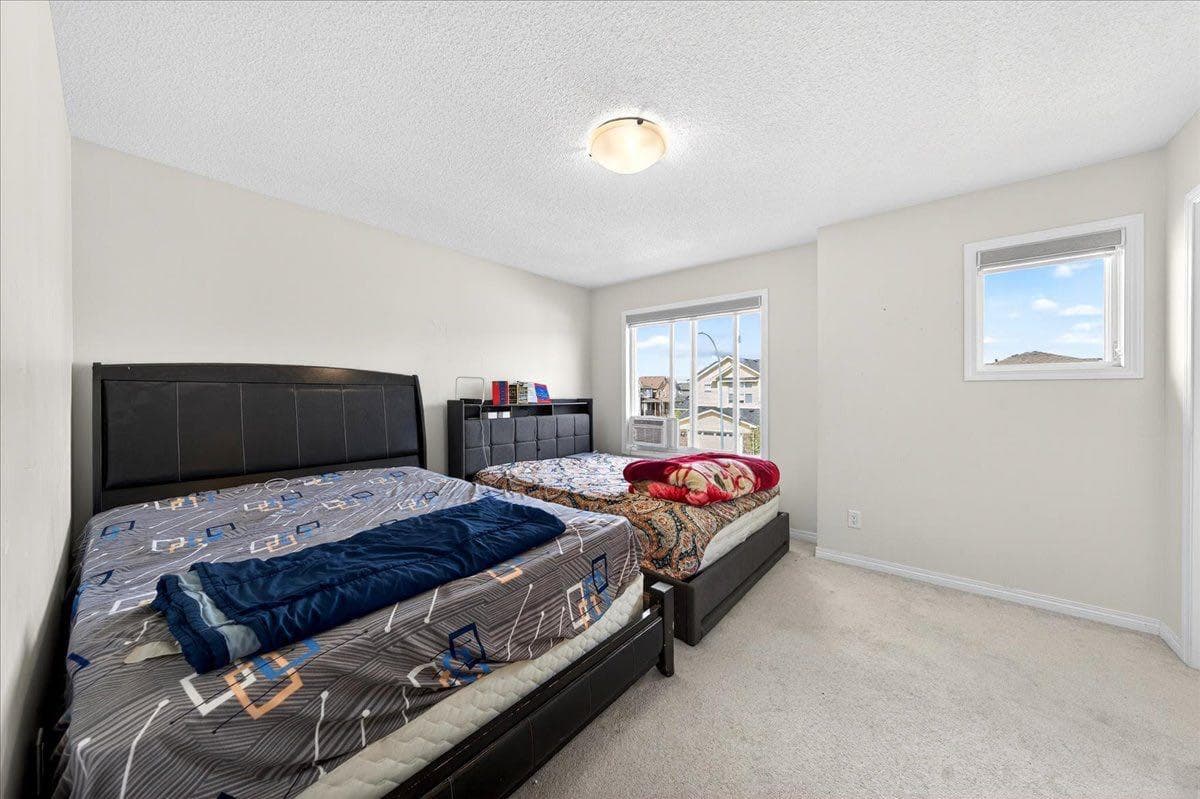 15 Savanna Parade 