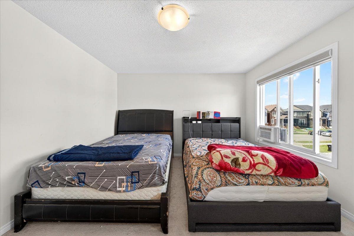 15 Savanna Parade 