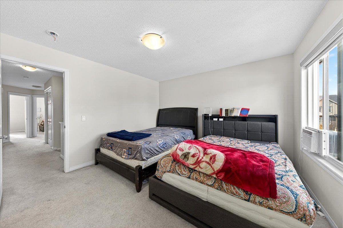 15 Savanna Parade 