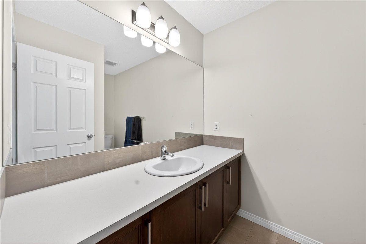 15 Savanna Parade 