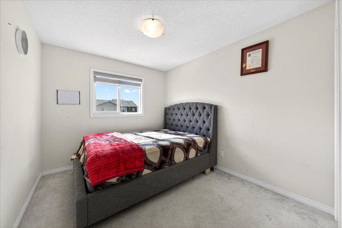 15 Savanna Parade 