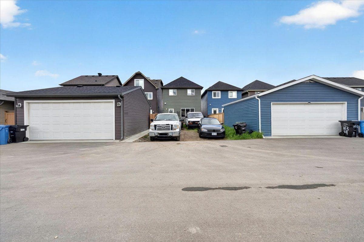 15 Savanna Parade 