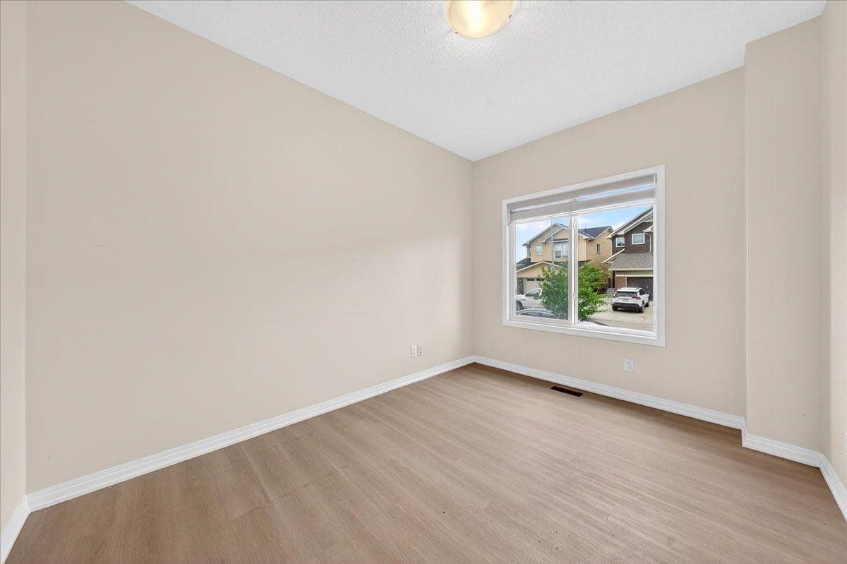 15 Savanna Parade 