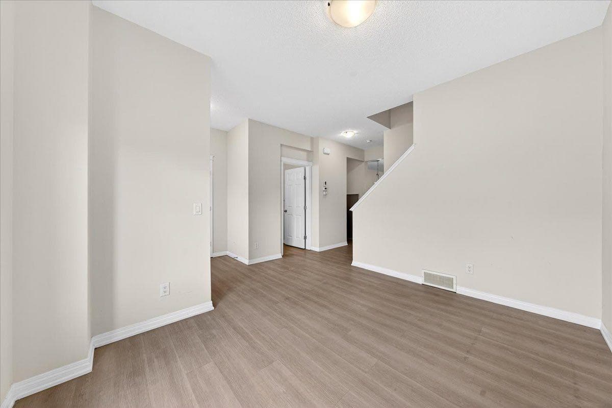 15 Savanna Parade 