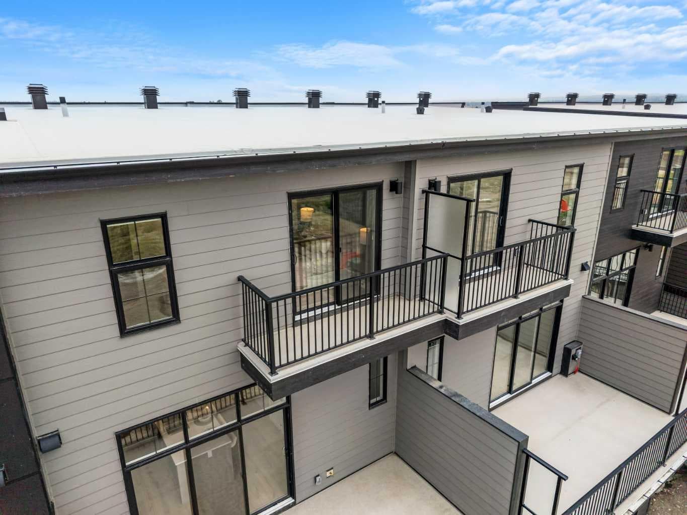 124 Greenwich Drive NW