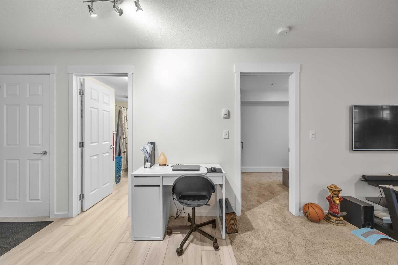 5209, 279 Copperpond Common SE