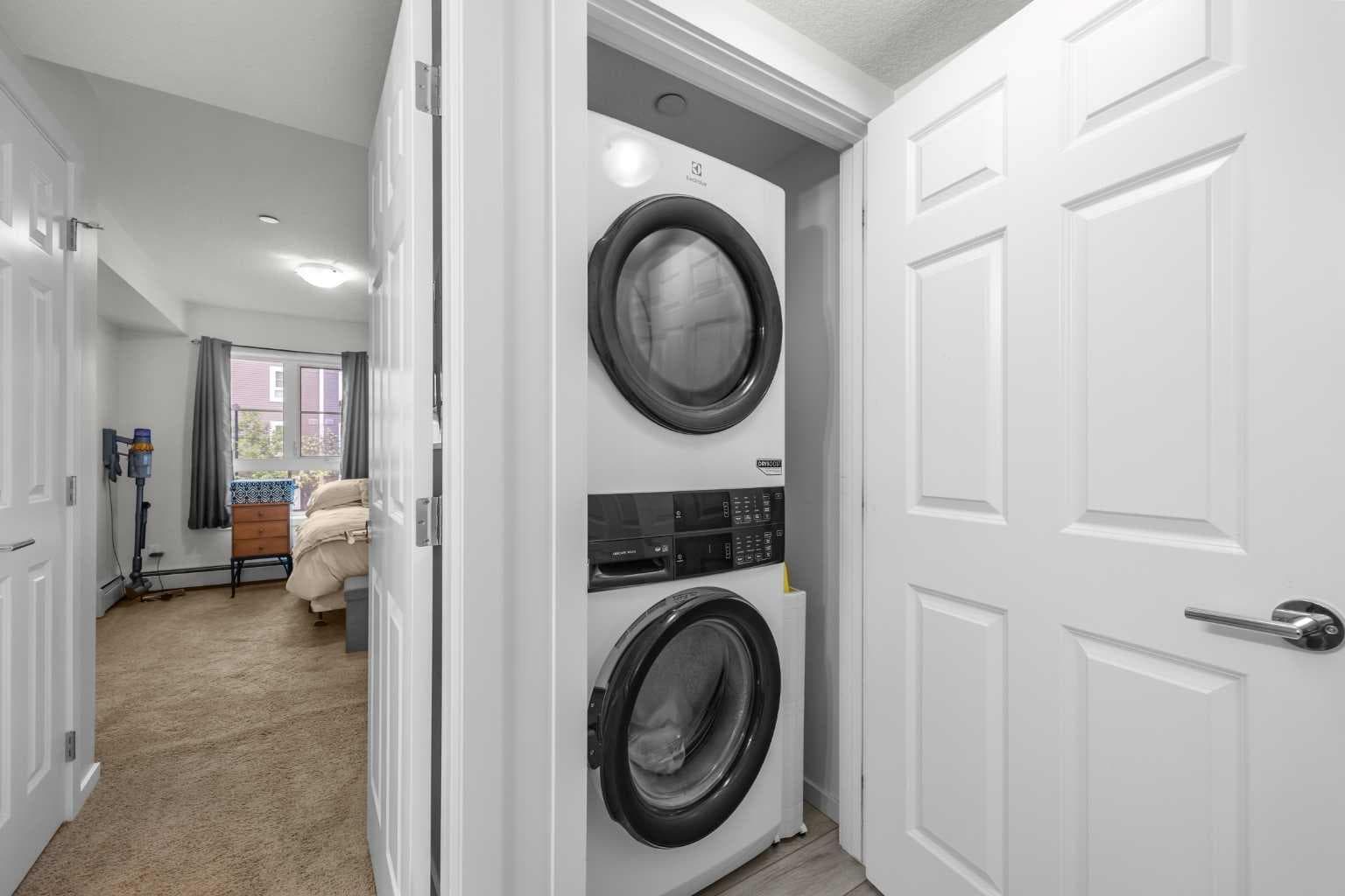 5209, 279 Copperpond Common SE