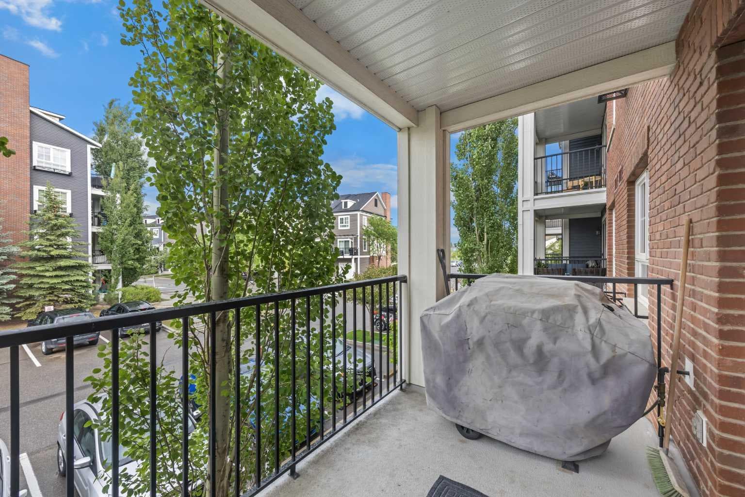 5209, 279 Copperpond Common SE