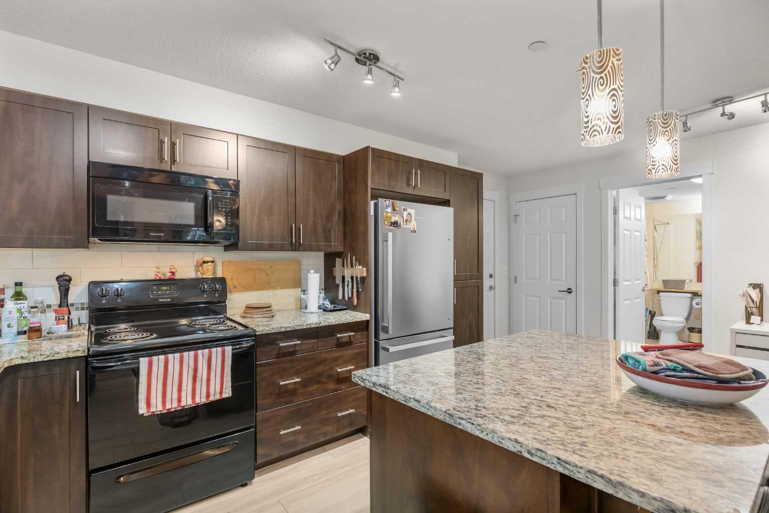 5209, 279 Copperpond Common SE