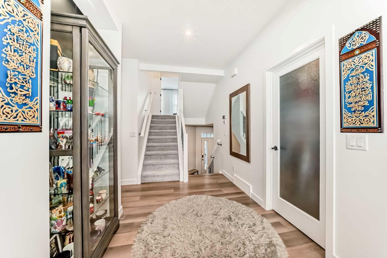 385 Edith Road NW