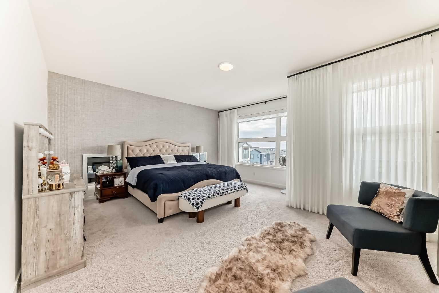 385 Edith Road NW