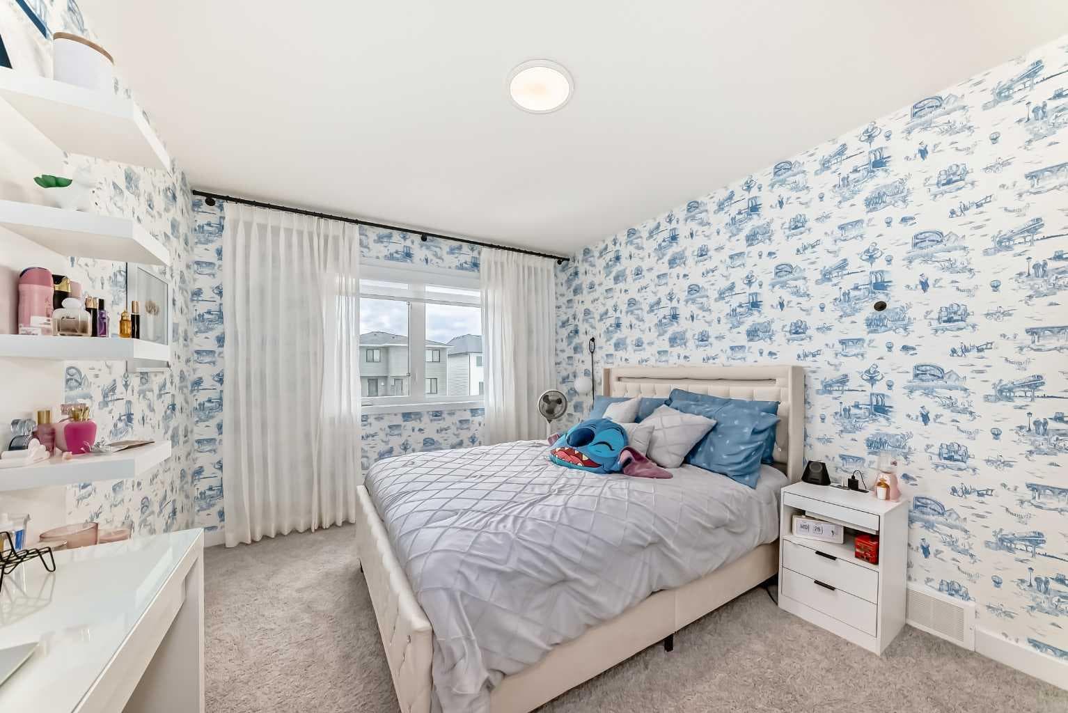 385 Edith Road NW