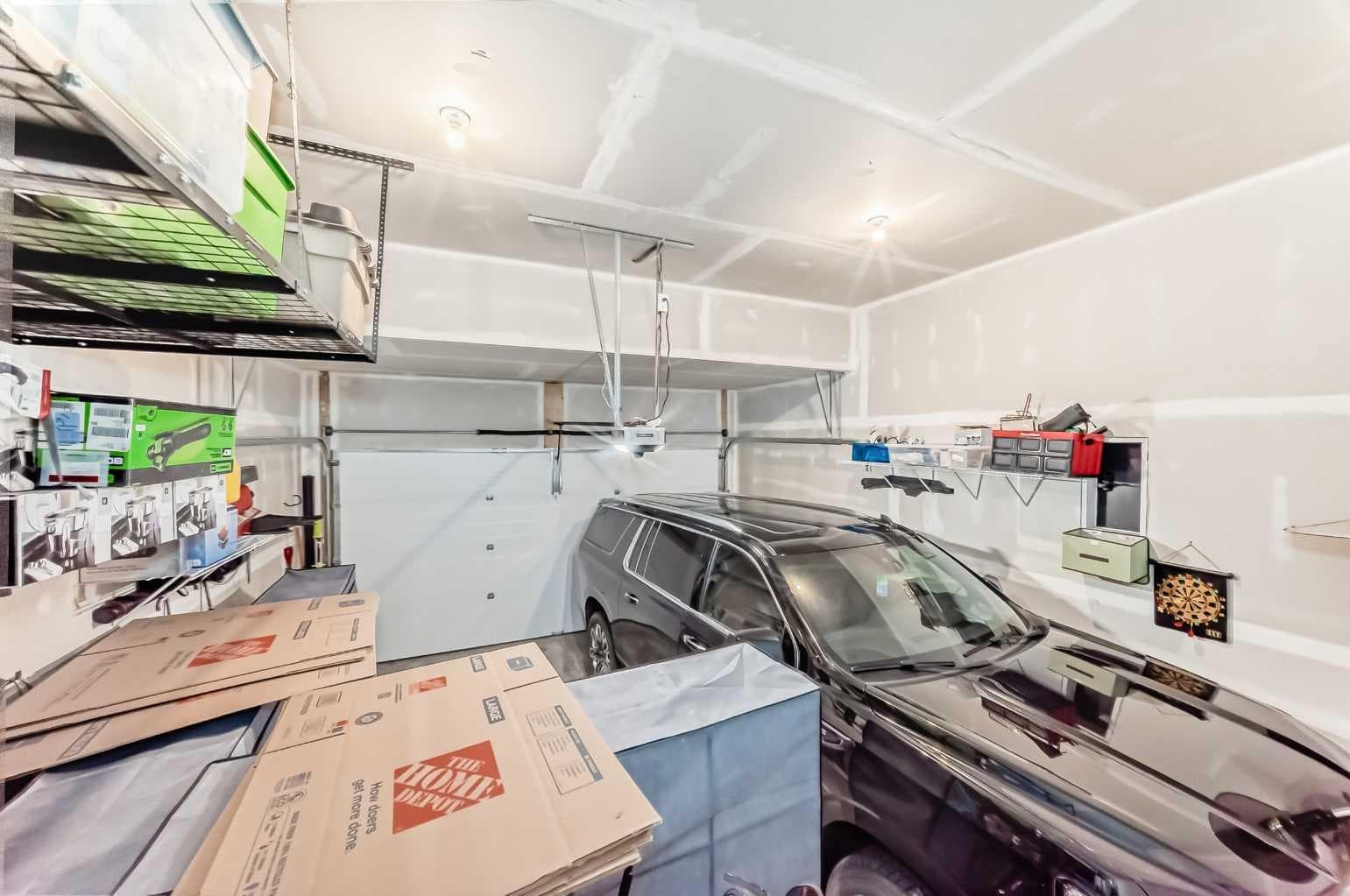 385 Edith Road NW