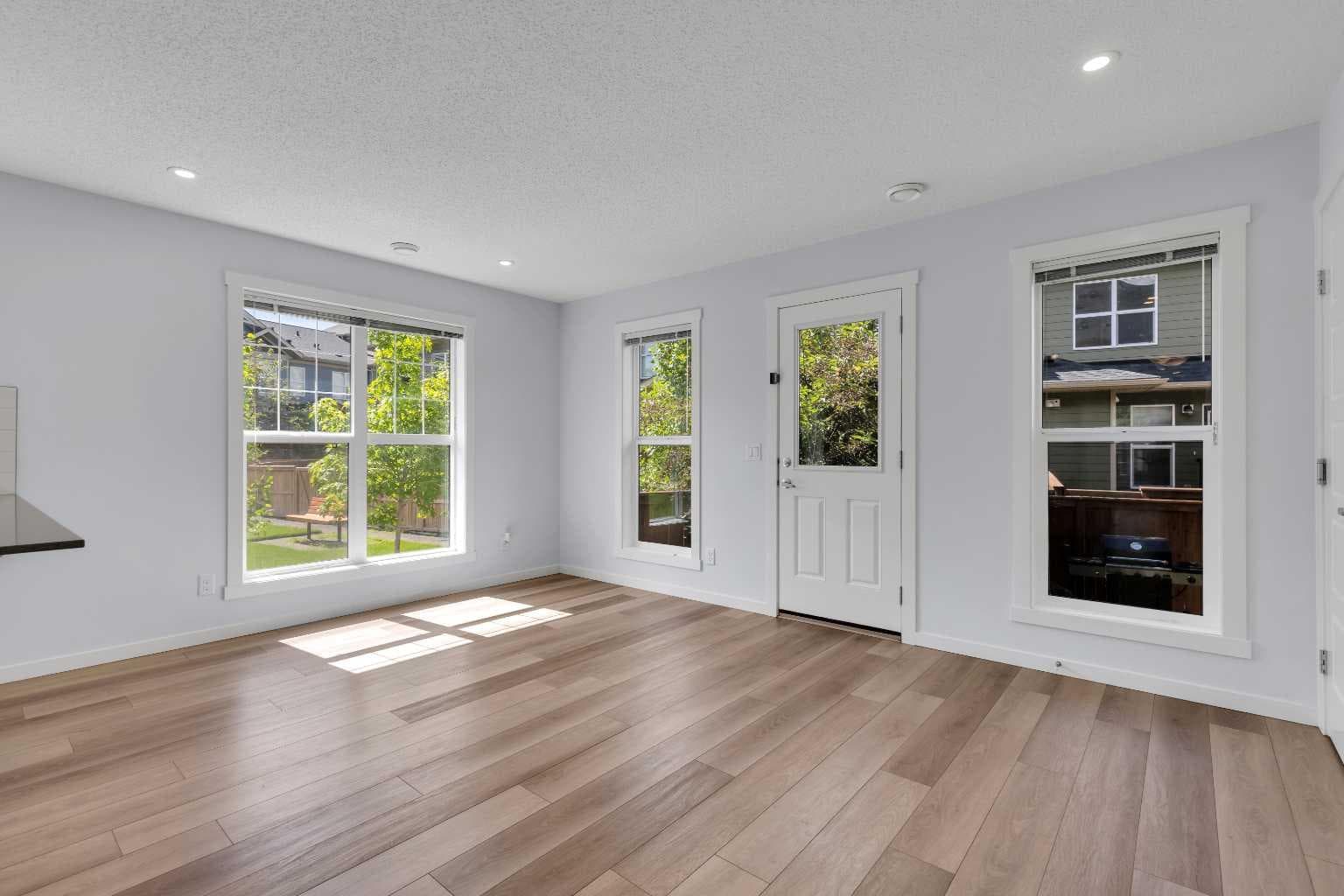 237 Cranbrook Square SE