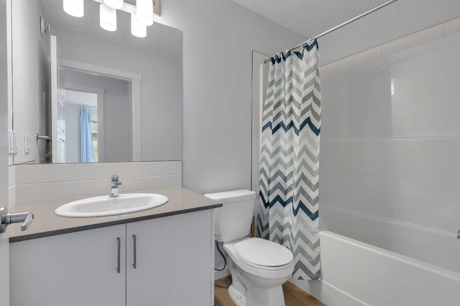 237 Cranbrook Square SE
