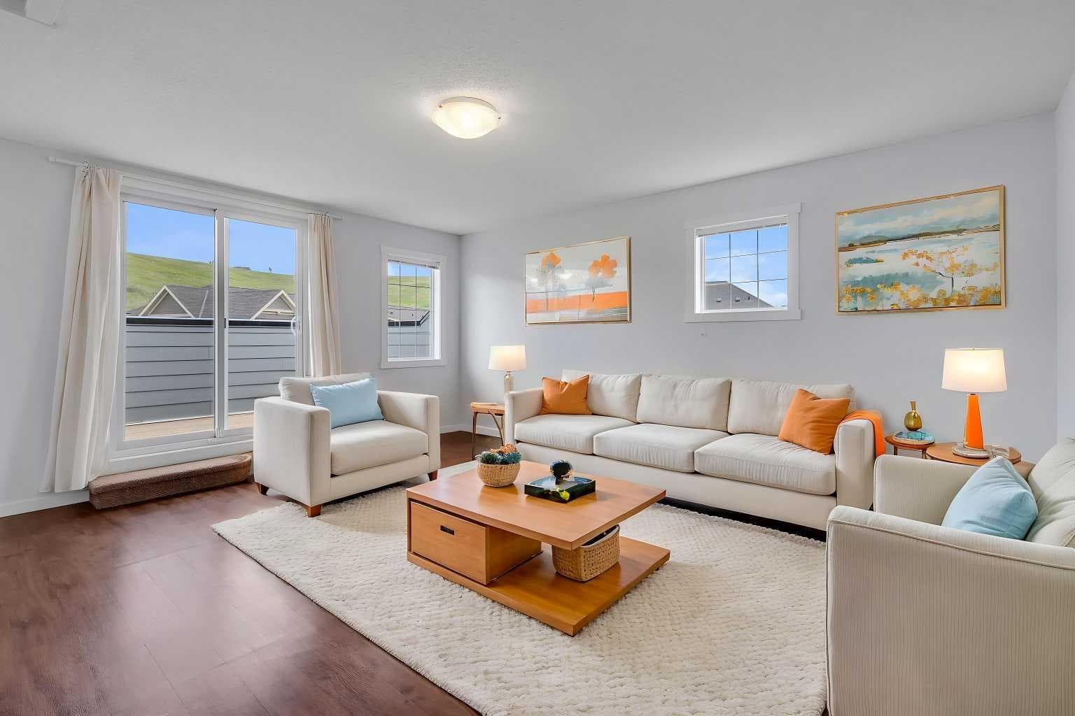 237 Cranbrook Square SE