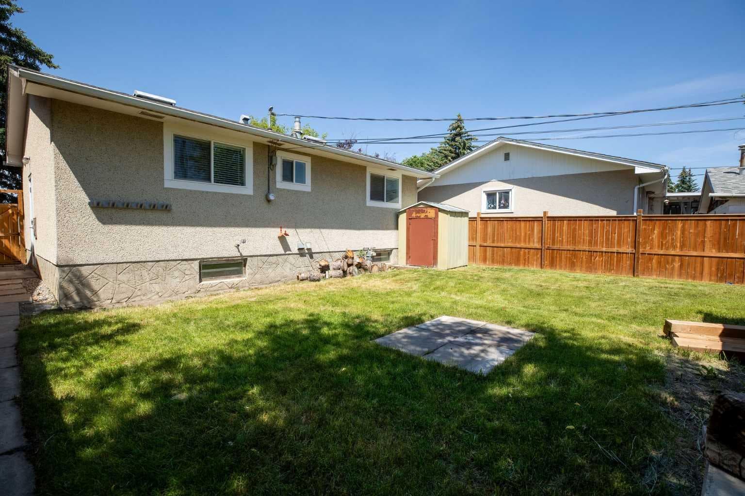 119 Maranda Close NE