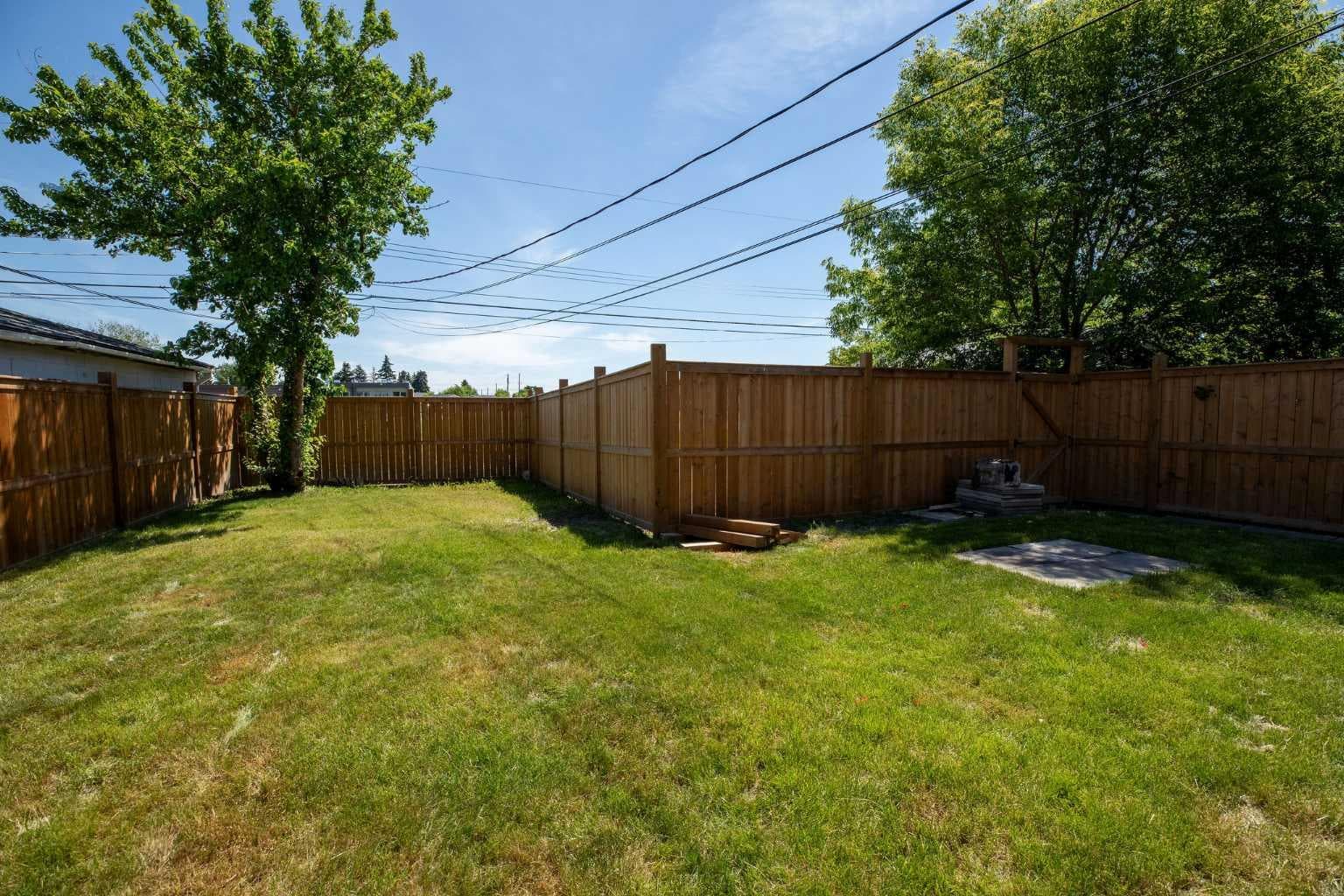 119 Maranda Close NE