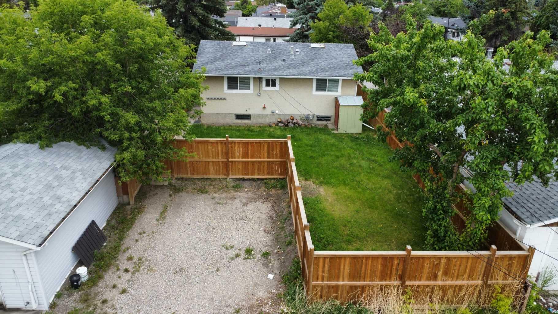 119 Maranda Close NE