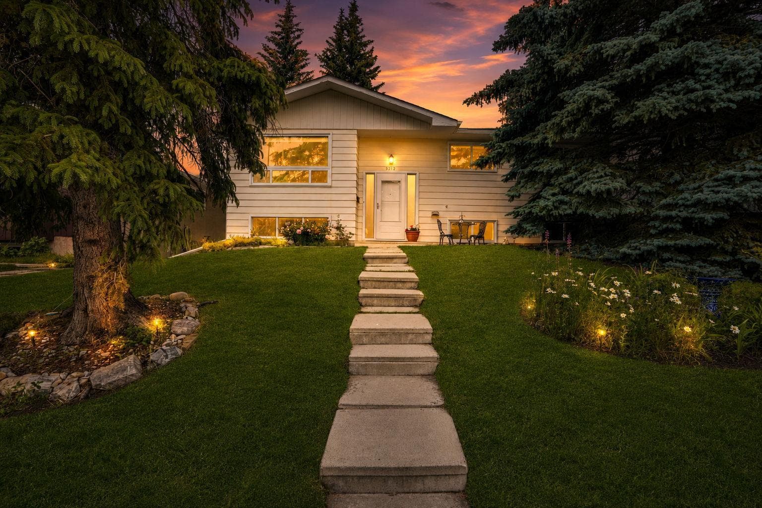 5212 Valiant Drive NW