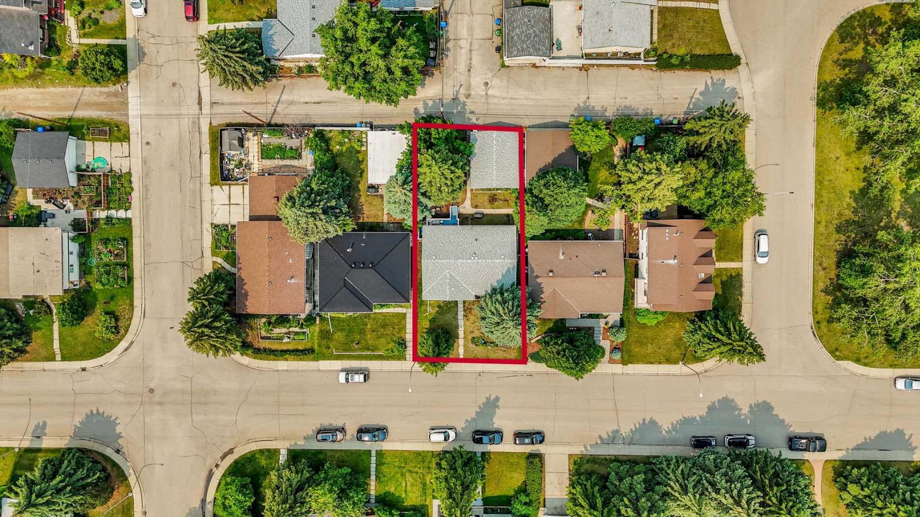 5212 Valiant Drive NW