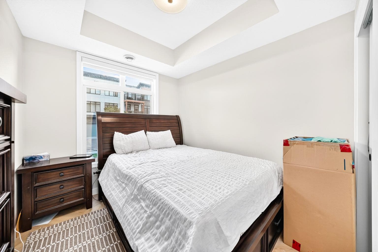 301, 562 Seton Circle SE