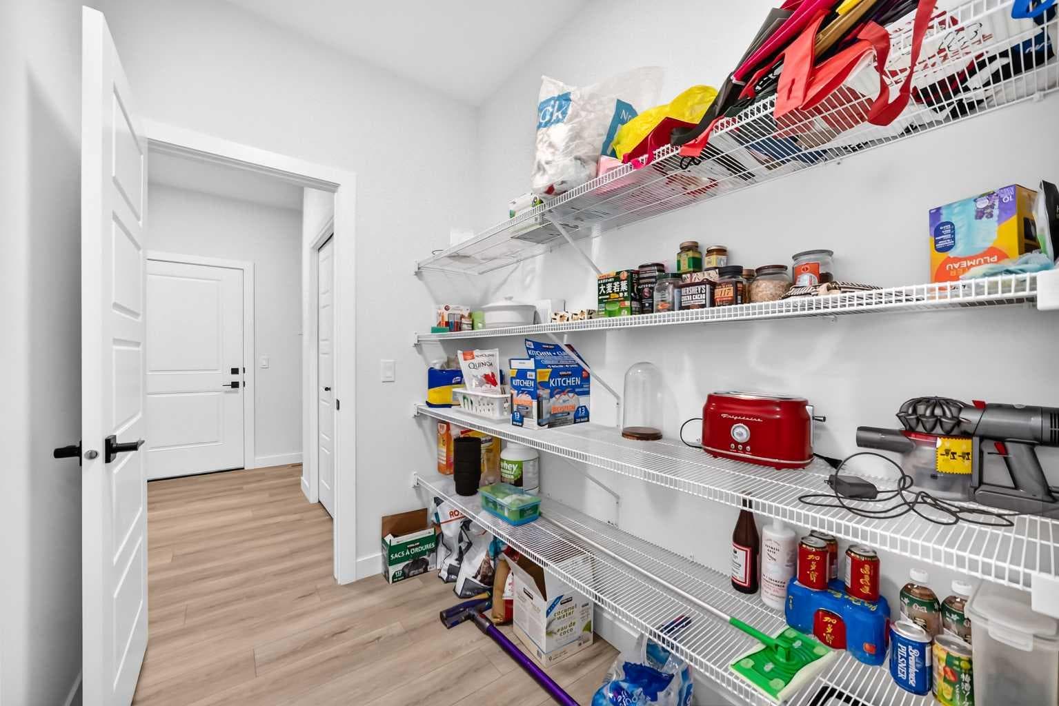 118 Ambleside Heath NW