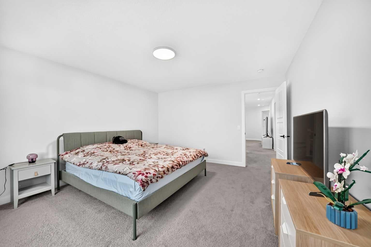 118 Ambleside Heath NW