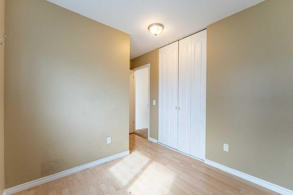250 Mt Lorette Close SE