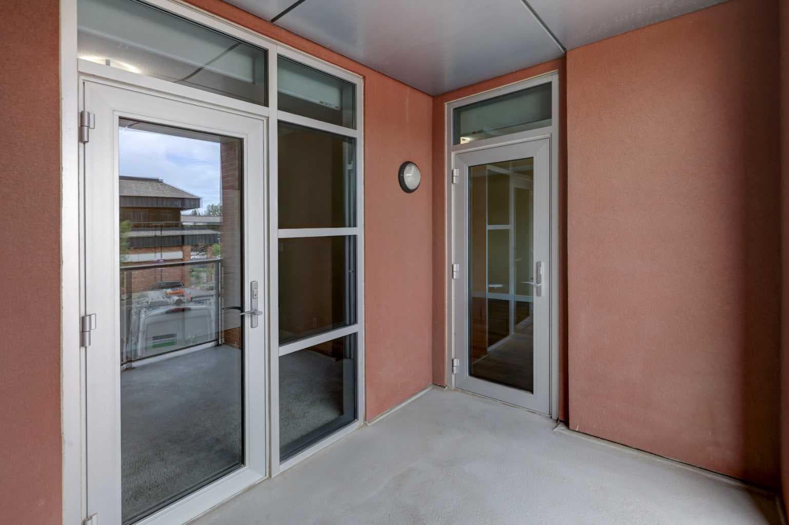 206, 16 Varsity Estates Circle NW